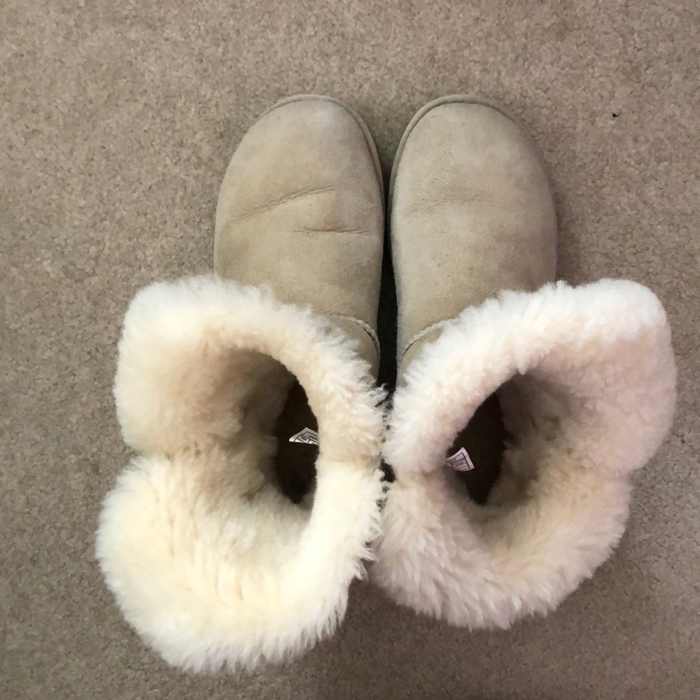 Ugg Bailey Button - image 3